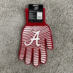 University of Alabama Dual Sided Barbecue Glove